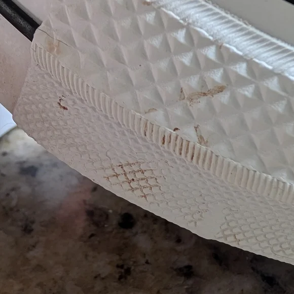 Converse All Star Coral Low Top Platform Sneakers - Picture 5 of 8